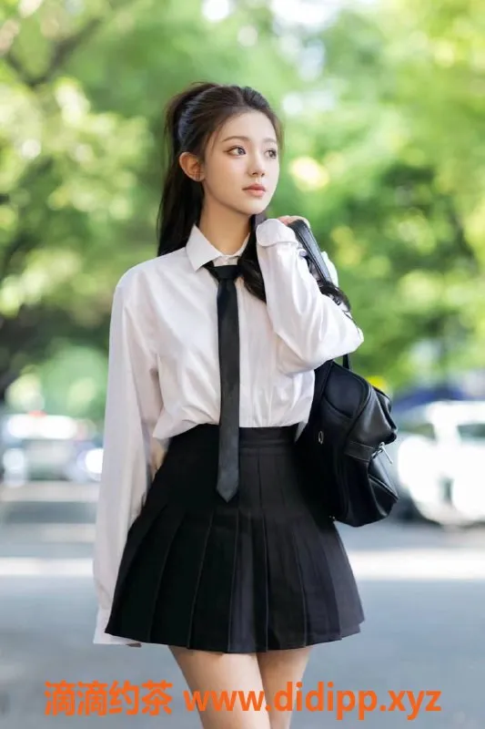 杭州楼凤-上城区怡宝：168cm、90斤、服务多样，口碑佳！