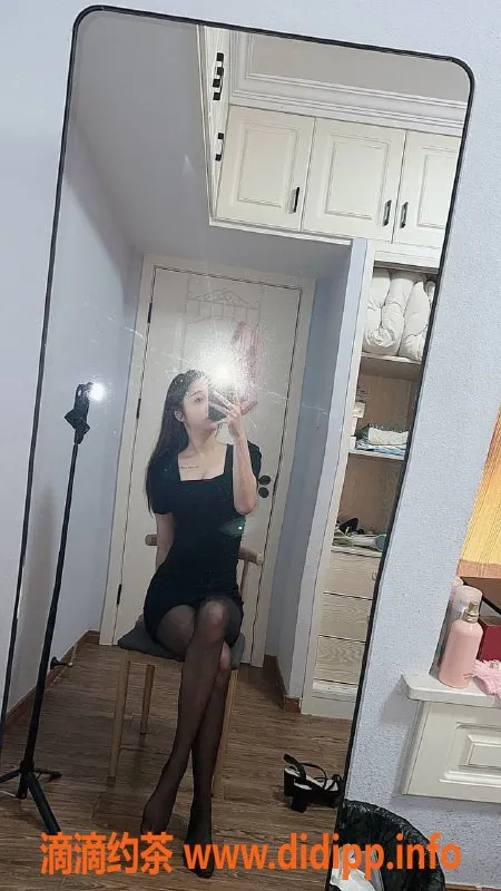 杭州上门服务-杭州上城区颜妍，170cm，21岁高挑美女