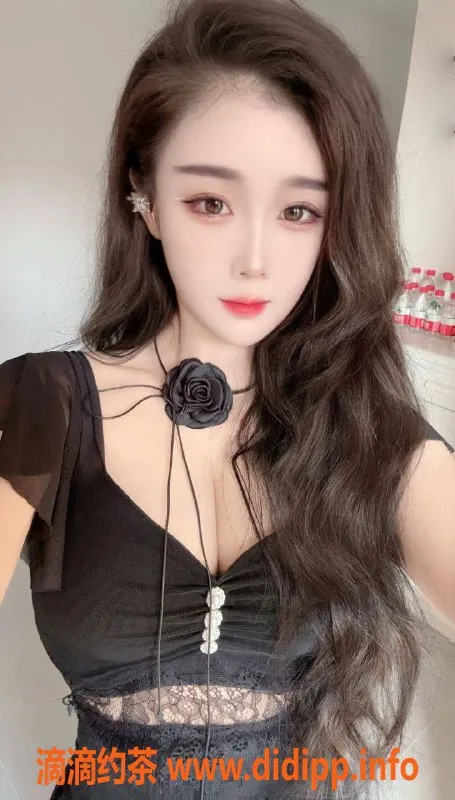 深圳楼凤-南山萱萱，900元超值服务，亲密体验！