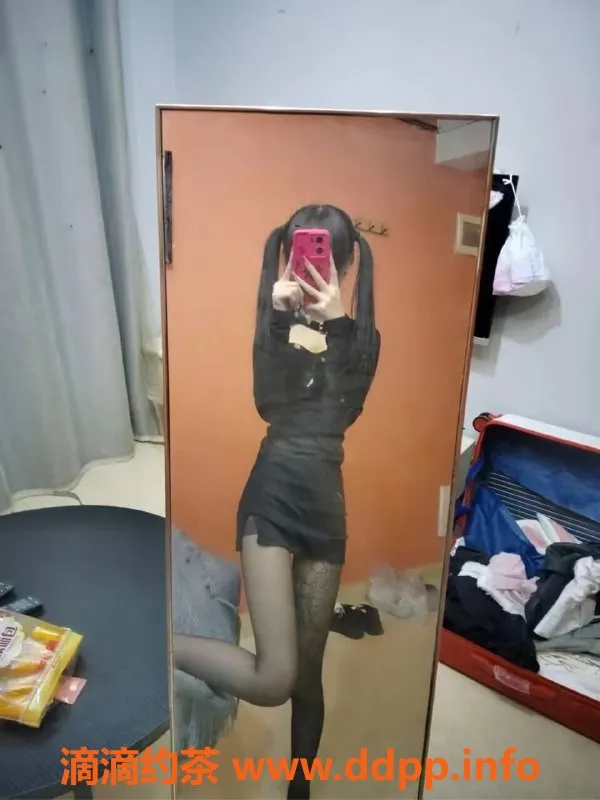 成都楼凤-小龙女 18岁排骨精 500元一次服务