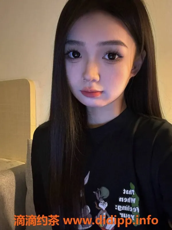 深圳楼凤资源信息,龙华宁宁：千元深喉、足交调情体验