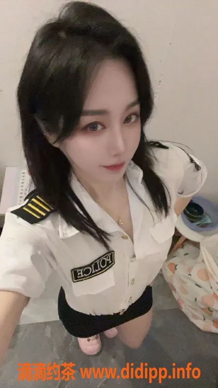 杭州楼凤-东站少妇花海，巨乳诱惑等你来体验