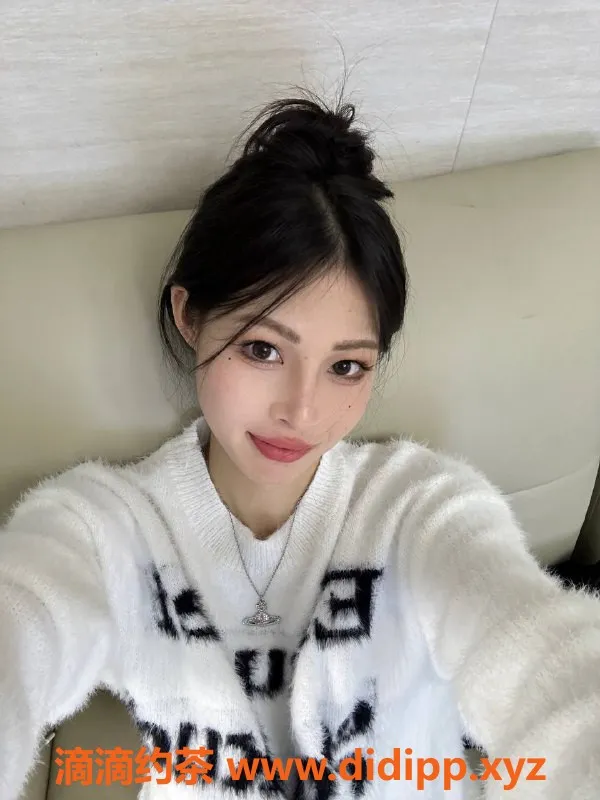 杭州上门服务-萧山区小怡：160cm，40kg，11月特价1300包夜服务