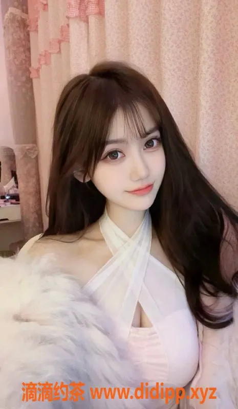 广州楼凤-天河甜美嫩妹欧阳娜娜，900p畅享COS服务