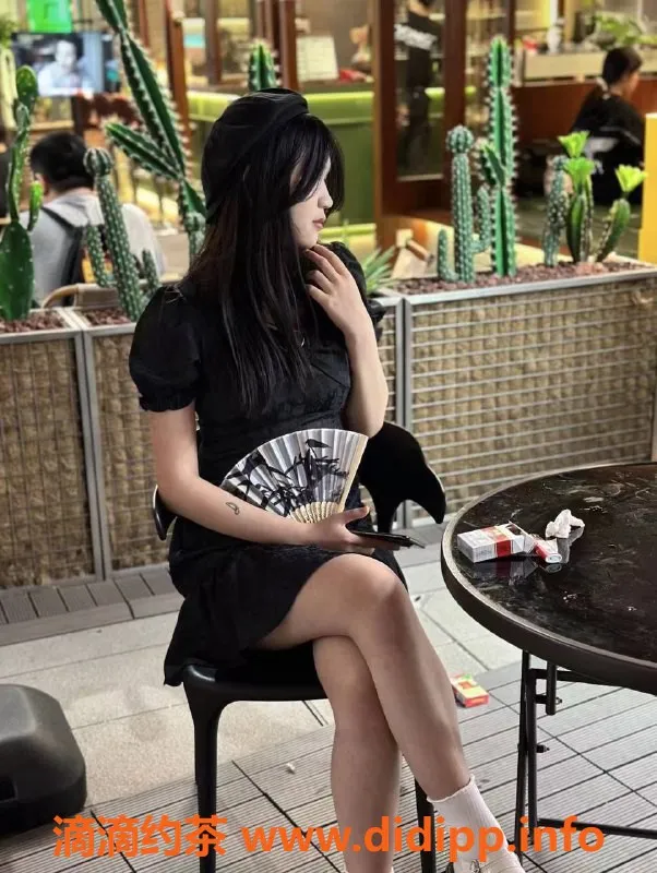 杭州楼凤资源信息,滨江区18岁苗苗，165厘米，800元超值服务