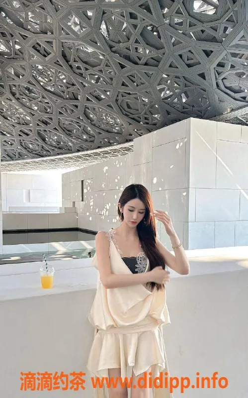 深圳楼凤-南山兰兰，1800元享受顶级服务