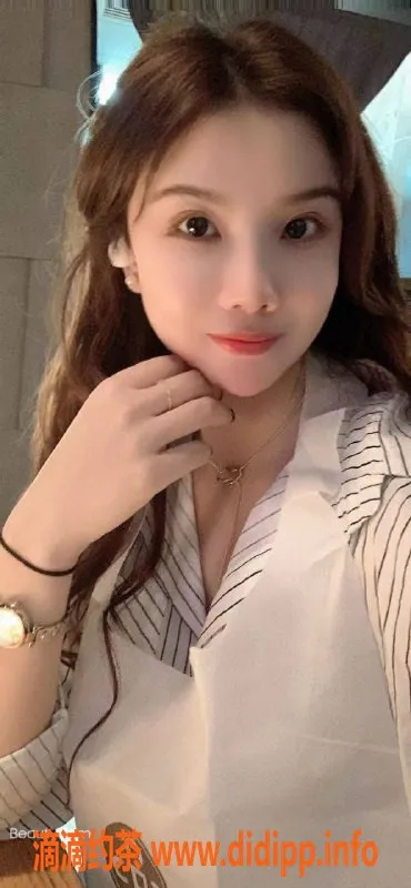 杭州楼凤资源信息,西湖区明明，160高45轻，36D服务热情