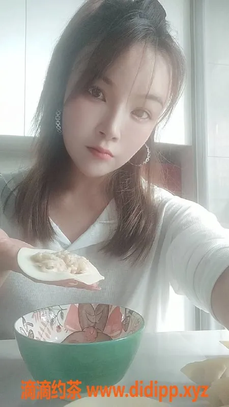 东莞楼凤-高质量技师鸳鸯浴，60分钟畅爽体验