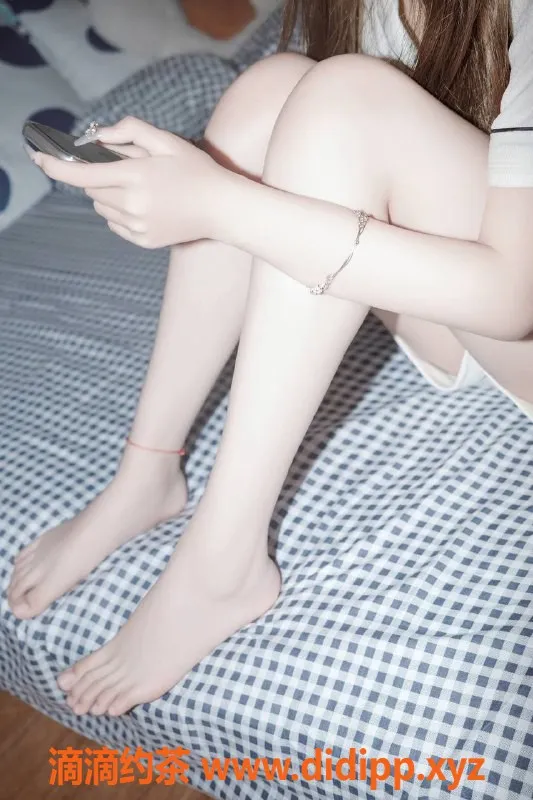 成都楼凤-春野樱，成都18岁嫩妹，服务好，价格实惠