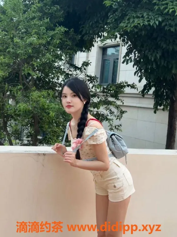 深圳楼凤-龙华青青：1280元舌吻调情体验