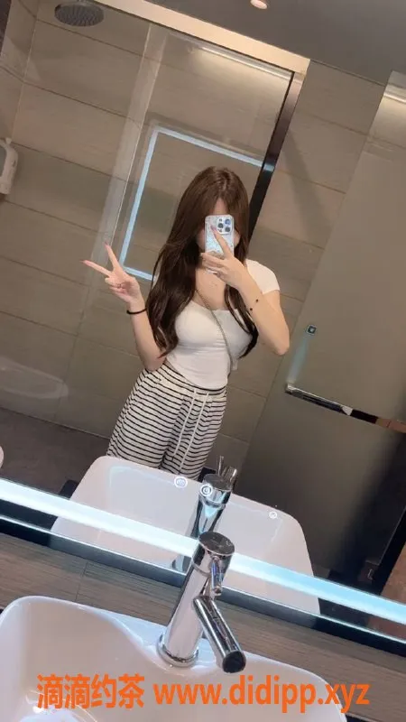 杭州楼凤-拱墅区菲菲热选，800元起，视频认证！