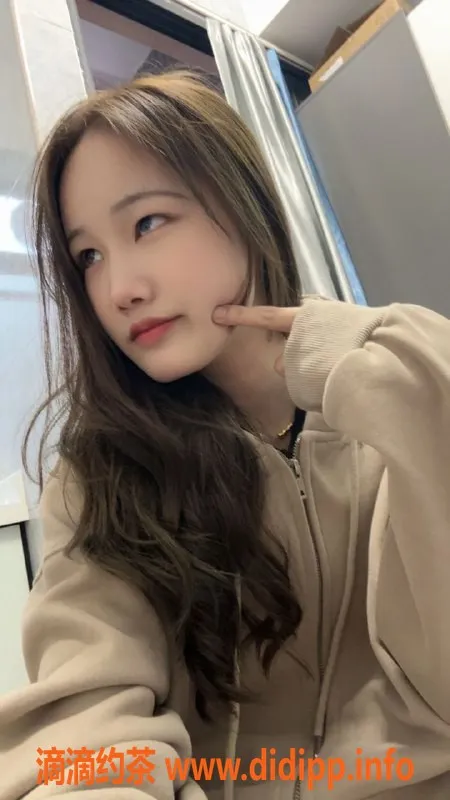 东莞楼凤-东莞嫩妹苏沫，年轻清纯服务体验！