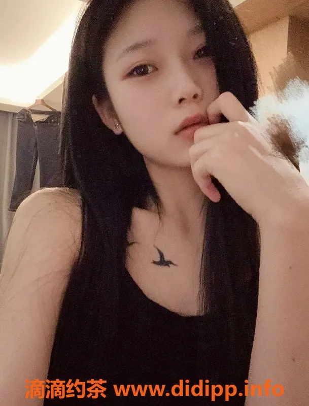 杭州楼凤-上城区嫩妹小小，8p/14pp舌吻服务