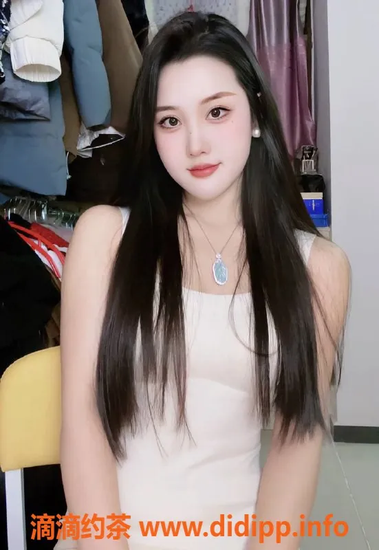 厦门楼凤-厦门思明区趣多多，169cm颜值反差婊