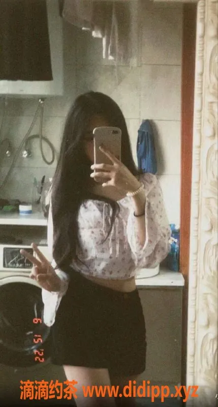 杭州楼凤-杭州甜美学生妹菲菲，168cm C罩杯，初次尝试服务