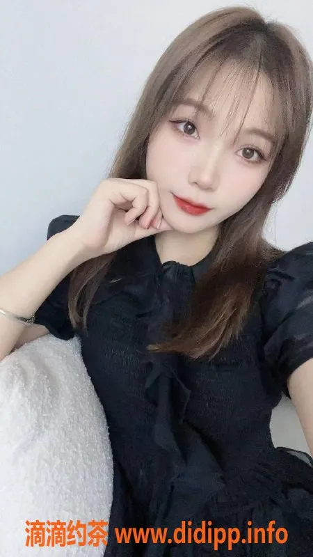 杭州楼凤-滨江区CC，20岁可爱小妹，服务热情身材棒