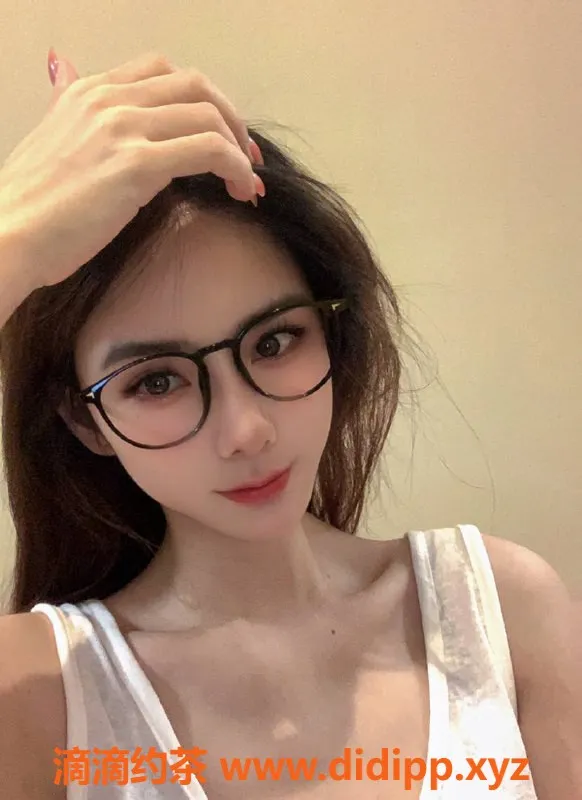 深圳楼凤资源信息,福田千惠，超值900元，制服冰火服务等你来体验