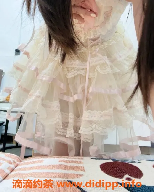 深圳楼凤-宝安喜宝，1000起享足交与鸳鸯浴服务