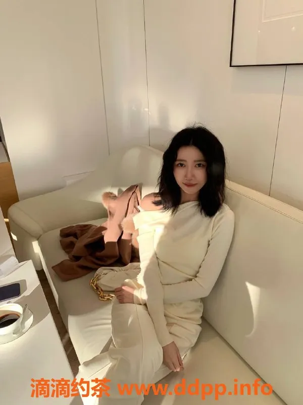 杭州楼凤-高学历御姐依然，173身高49体重，情趣服务应有尽有