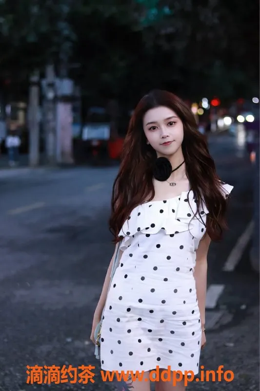 深圳楼凤资源信息,龙华周周165cm C罩杯，1200元起服务