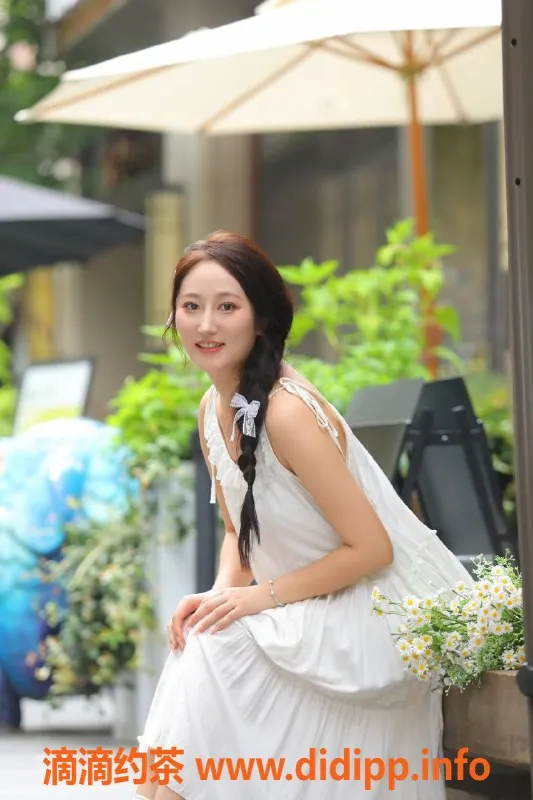 杭州楼凤-拱墅区妙妙，21岁163CM，初恋般的体验