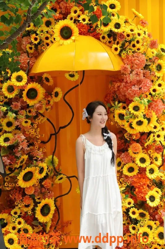 杭州楼凤-拱墅区妙妙，21岁163CM，初恋般的体验