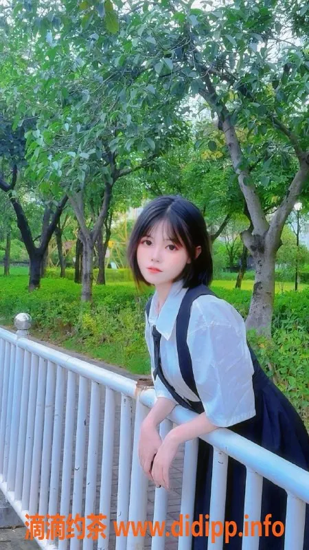 上海楼凤-普陀默默，23岁粉嫩丽人，800p起，身高164