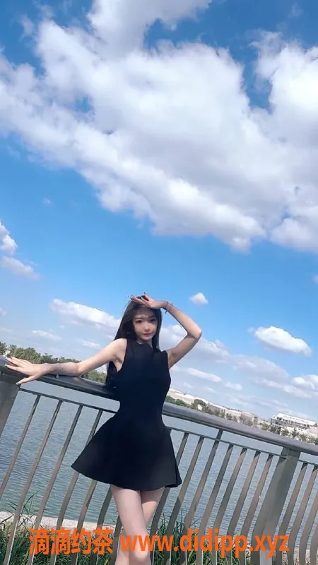 深圳楼凤-福田UU，2500元服务，热销舌吻与鸳鸯浴