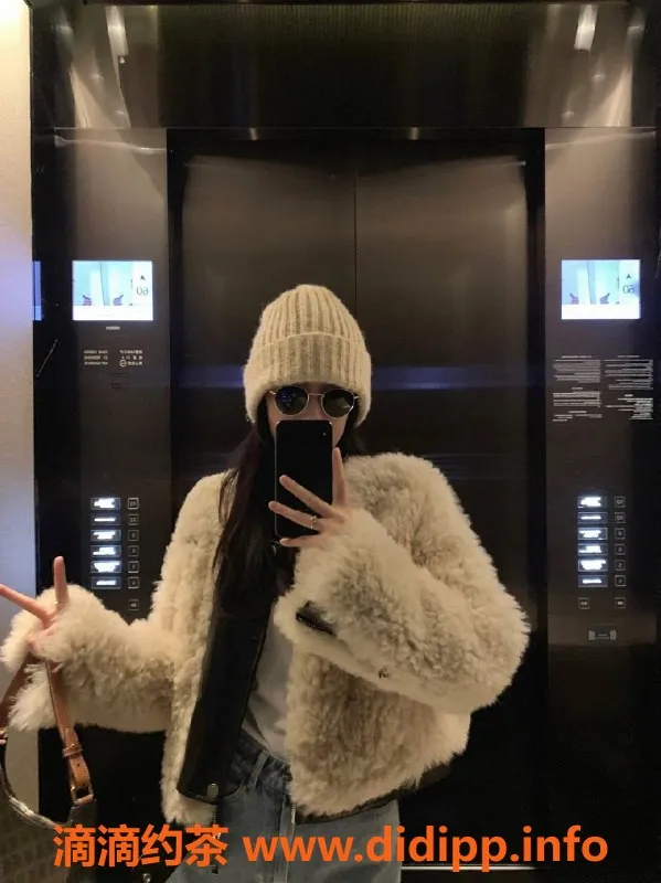 杭州楼凤资源信息,滨江不吃香菜，22岁高颜值180斤服务无敌