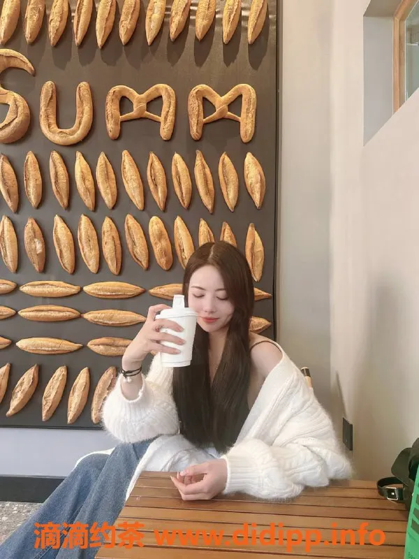 深圳楼凤-南山木子，700元享鸳鸯浴与制服服务