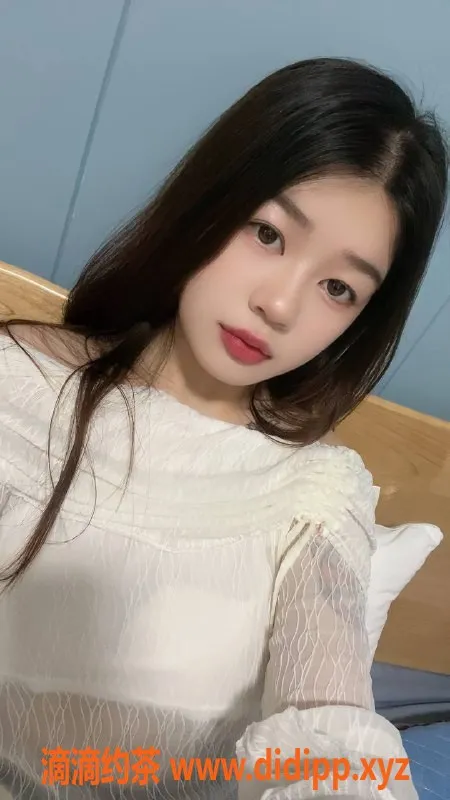 深圳楼凤资源信息,宝安小露，陪浴、调情、制服丝袜，1000起