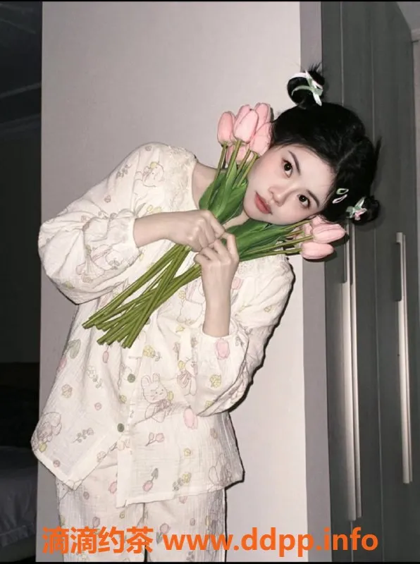 杭州楼凤资源信息,拱墅龙七七，26岁160高、45斤，适合的女友体验