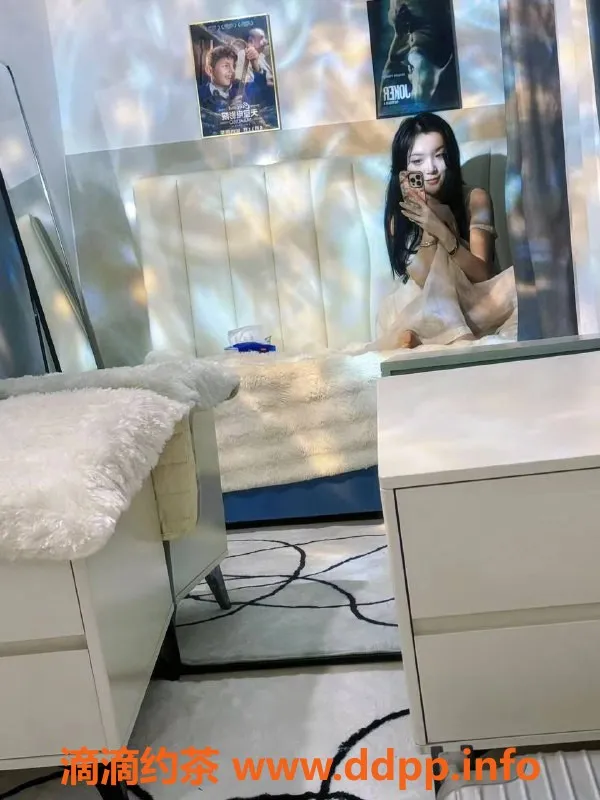 杭州楼凤-上城区夏芯，23岁163cm清纯妹子，半套服务优质体验