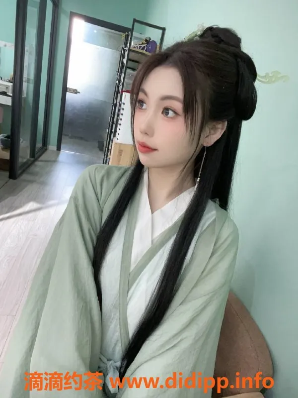 杭州楼凤-拱墅区瓶盖，165高50重，初恋般的温柔体验