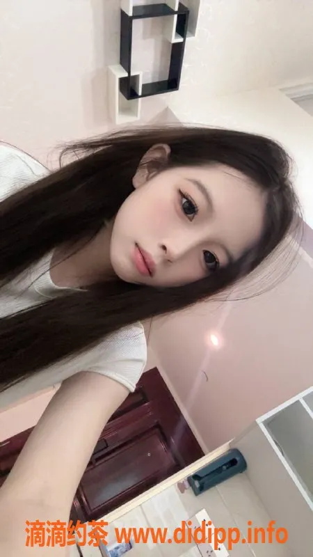 深圳楼凤资源信息,龙华小瑶瑶，陪浴调情，千元以上服务