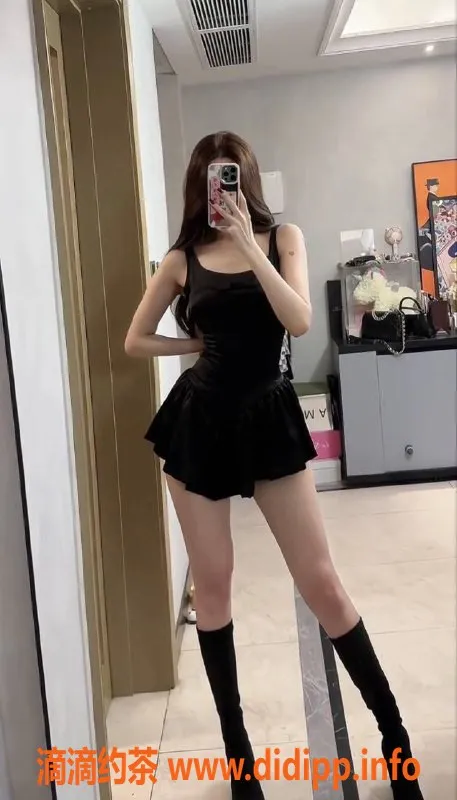 深圳楼凤资源信息,南山苏念，900元享舌吻与调情