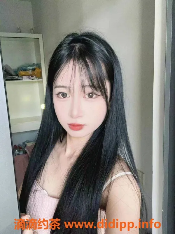 杭州楼凤-上城区依依，158cm，88斤，包夜5600，69舔胸尽享服务