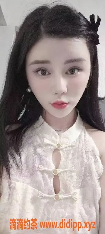 深圳楼凤-宝安小桃子，口爆按摩，千元以下享受