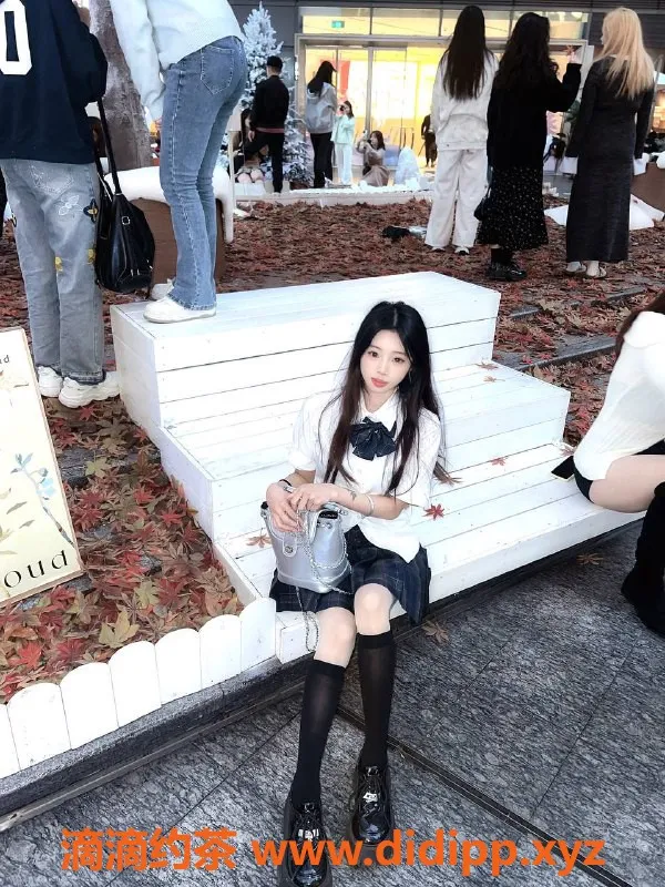 深圳楼凤资源信息,南山小妮妮，156cm B杯，价格1200起