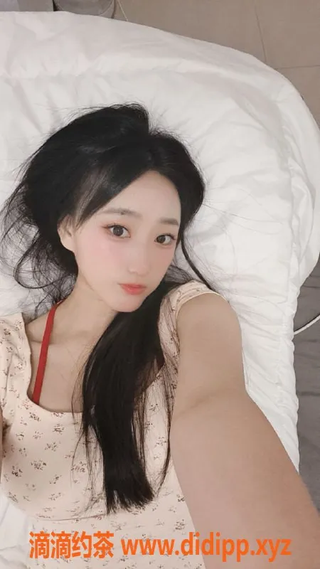 深圳楼凤资源信息,罗湖小芸，800元环保服务，舌吻+口爆！