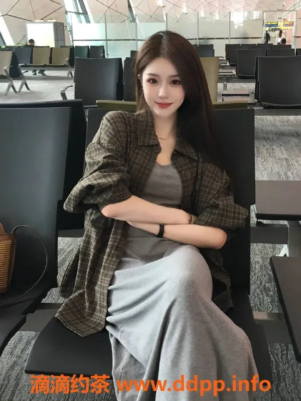 杭州楼凤-上城区可儿，23岁165cm，性感服务尽享！