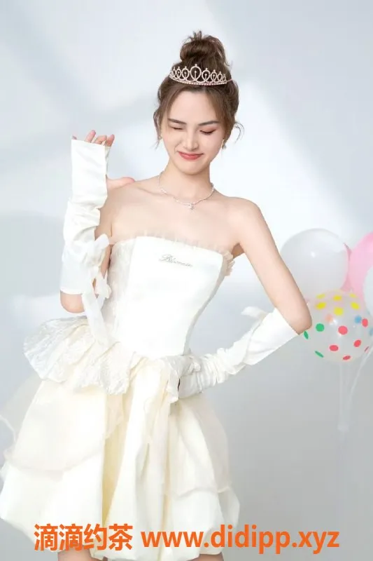 广州楼凤-广州天河小玲，温柔嫩妹，水费800/1500