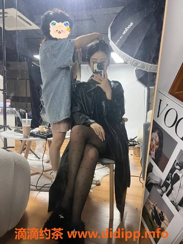 杭州楼凤资源信息,萧山小渔，20岁B+罩杯，1300元清纯服务