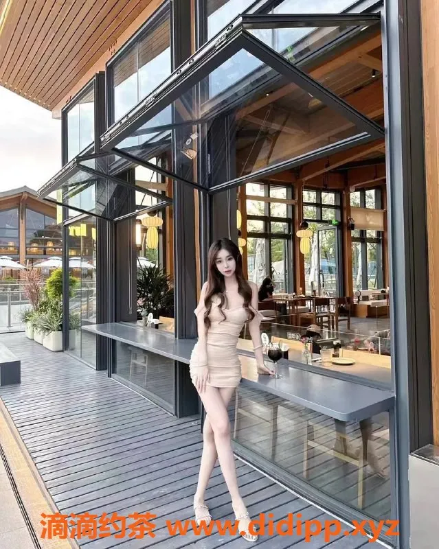 北京楼凤-朝阳诺拉：173cm模特舞蹈生，纯天然极品