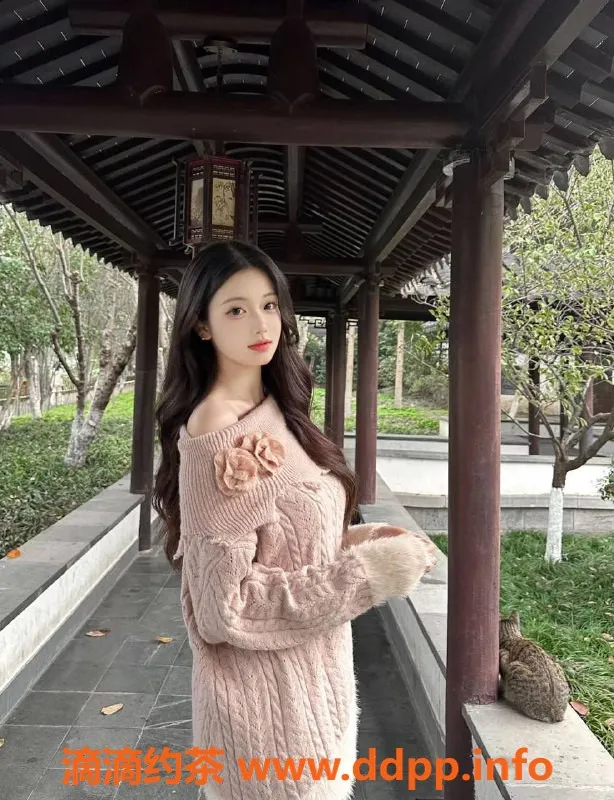 成都楼凤-成都娜娜，18岁雪白嫩妹，颜值超高