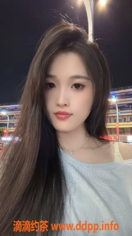 深圳楼凤-宝安小玲，深喉口爆专业，千元以上服务