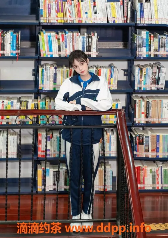 杭州楼凤-拱墅区允儿，19岁好身材嫩妹，1200元起！