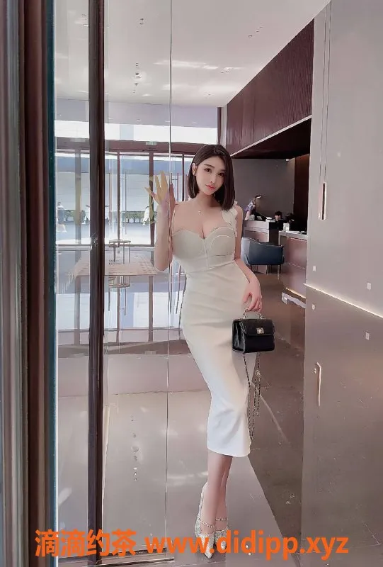 杭州楼凤资源信息,萱儿26岁170cm，36F白嫩妹，热情服务等你来享