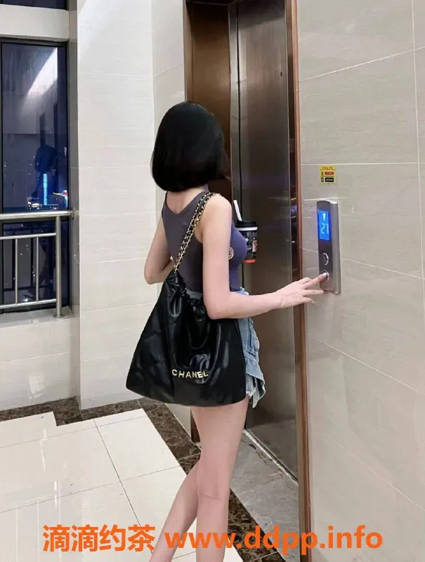 杭州楼凤-琪琪171cm，95斤，D罩杯，激情陪浴服务