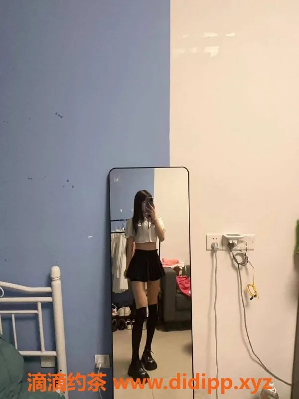 深圳楼凤资源信息,坂田倩倩，舌吻口爆，千元以上体验